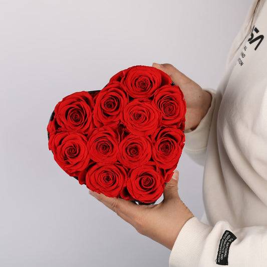 Medium Heart Box - Forever Roses